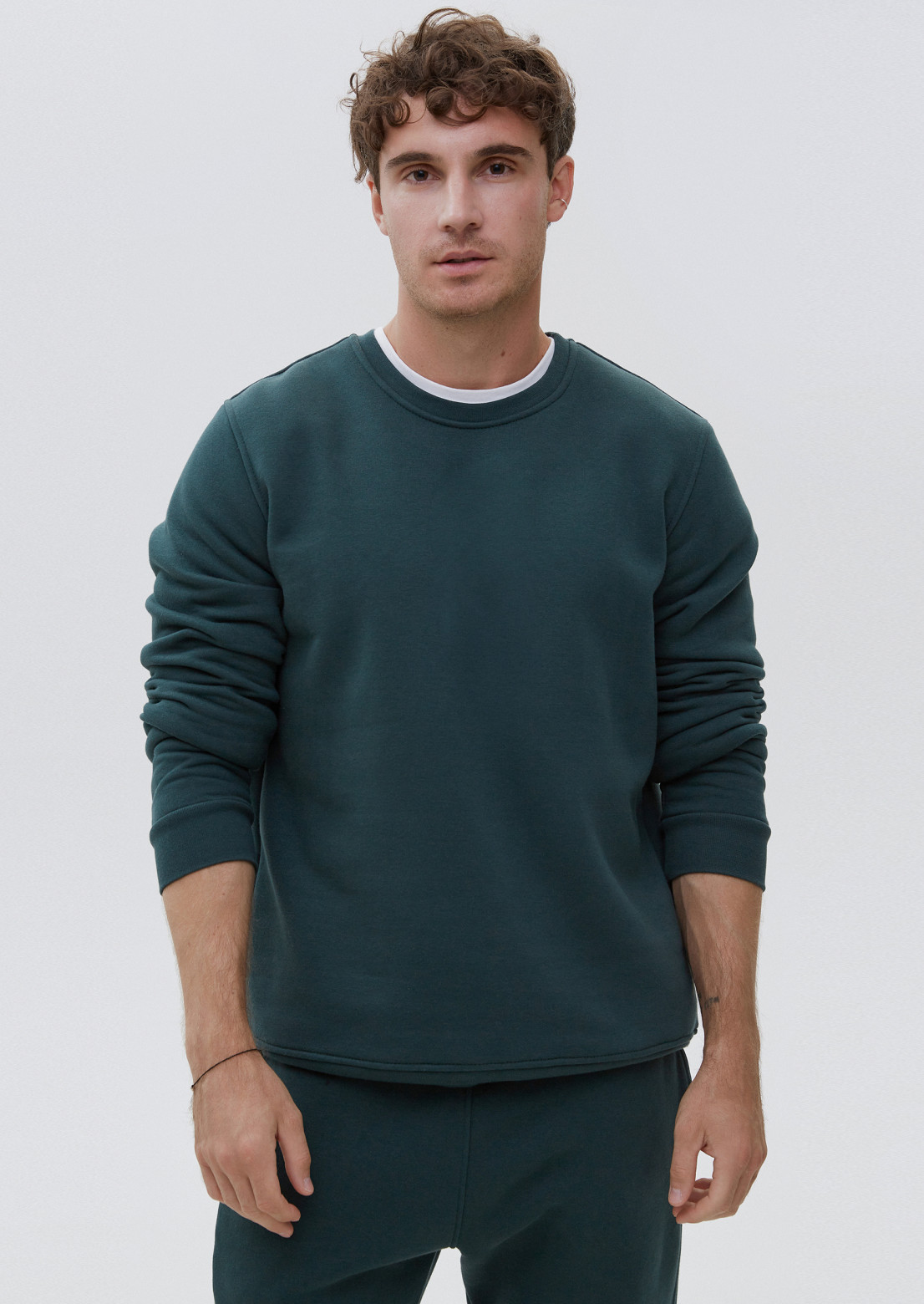 Dark green color basic men three thread insulated sweatshirt